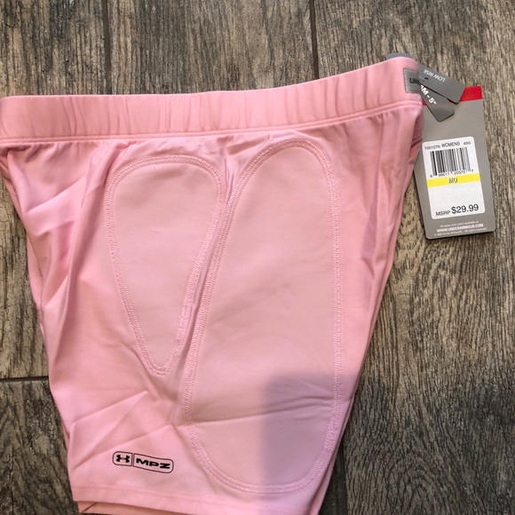 NWT Under Armour Women's Heat Gear Rundown Softball Sliding Shorts Pink Low Rise - Picture 3 of 7